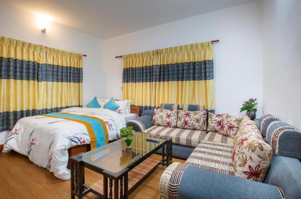 Kathmandu Nomad Hotel Ngoại thất bức ảnh